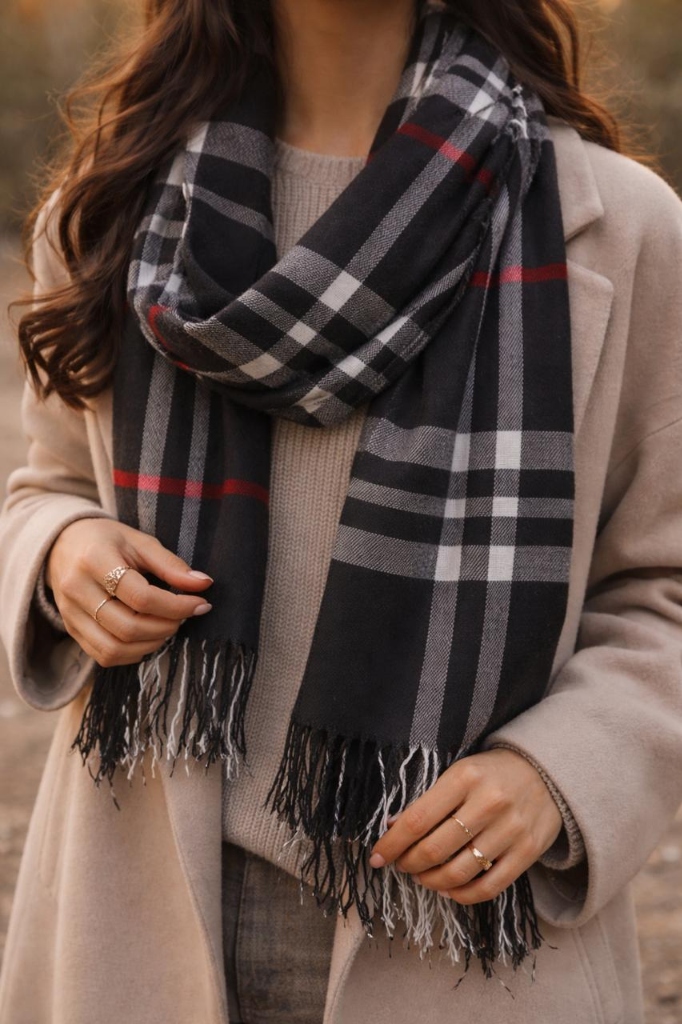 Plaid Scarf - Black